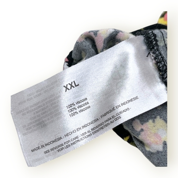 Jessica Simpson "Boquet Splash" Floral Joggers with Pockets - Picture 7 of 10